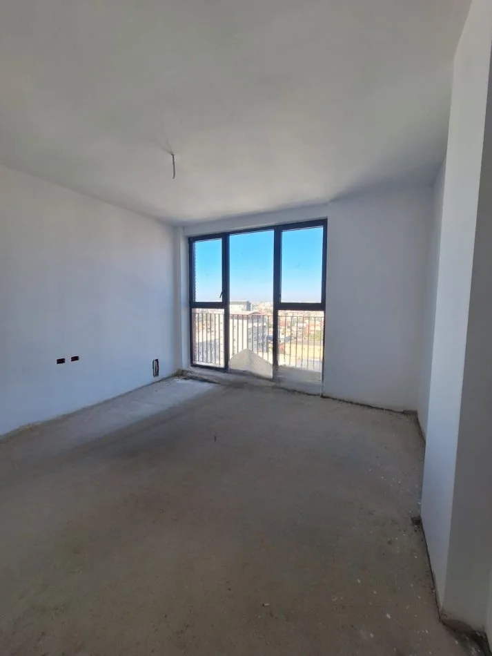 Tirane, shitet apartament 1+1+Ballkon Kati 9, 76 m² 124.000 € (5 Maji)