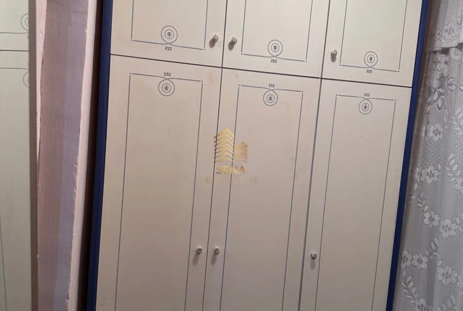 Tirane, jepet me qera apartament 1+1 Kati 2, 55 m² 400 € (Rruga Myslym Shyri)