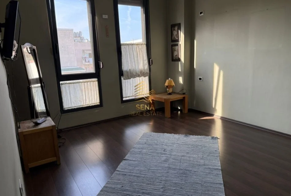 Tirane, shitet apartament 2+1 Kati 7, 97 m² 141.000 € (Yzberisht)