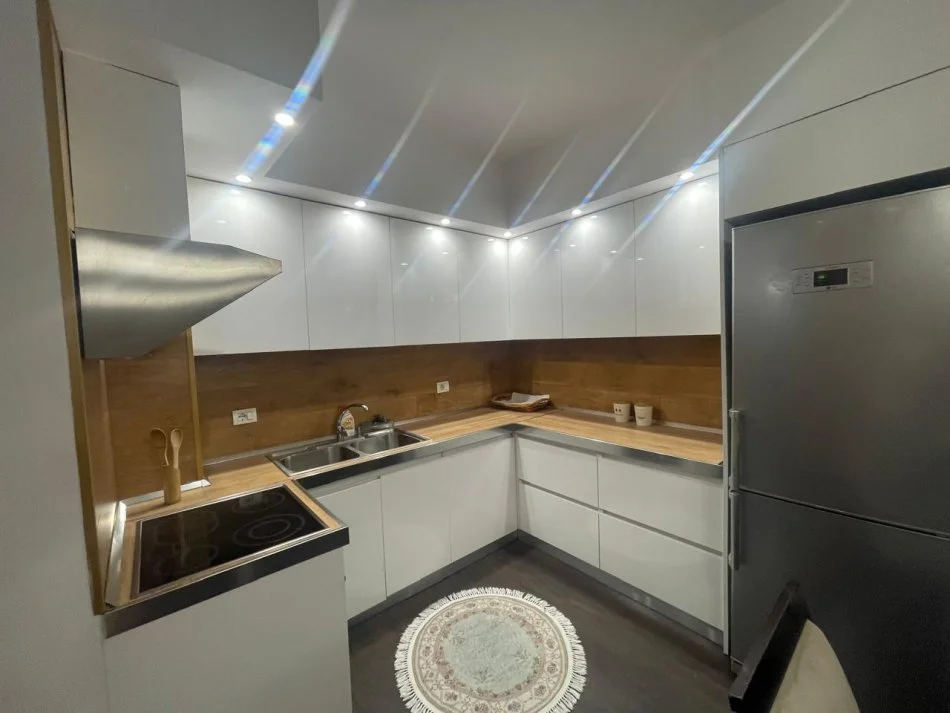 Tirane, shitet apartament 2+1 Kati 4, 114 m² 160.000 € (Rruga Mikel Maruli)