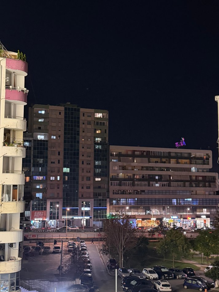 Tirane, jap me qera apartament 1+1+Ballkon Kati 3, 70 m² 800 € (Zogu i Zi)