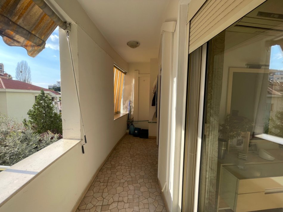 Tirane, jepet me qera apartament 2+1+Ballkon Kati 2, 110 m² 730 € (DON BOSKO)