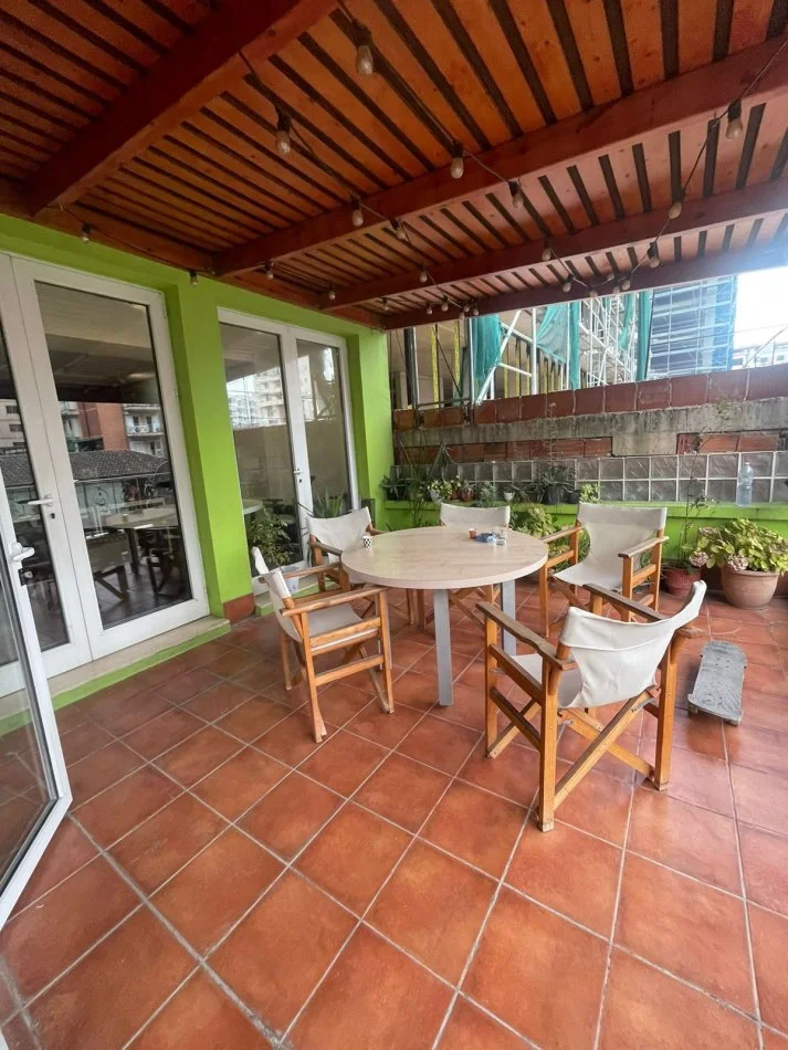 Tirane, shitet apartament 3+1 , 187 m² 470.009 € (Blloku, Rruga Brigada e VIII)