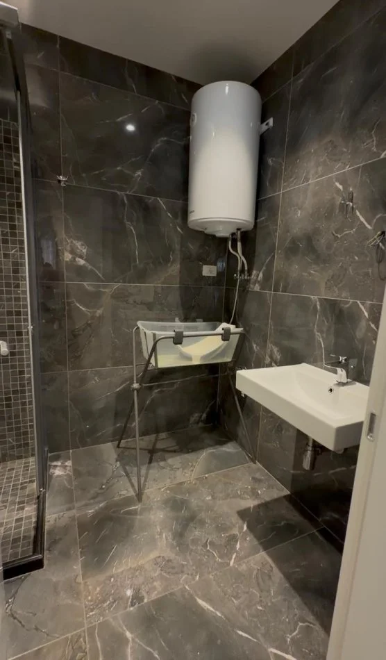 Tirane, shitet apartament 2+1 Kati 4, 117 m² 410.000 € (Kompleksi Delijorgji | Rruga e Kavajes)