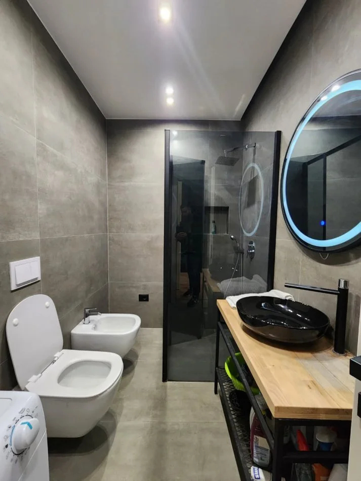 ✨ME QIRA; Super apt 2+1+2 wc+ 1 Poste parkimi (📍Parku Olimpike - Kompleksi Dinamo )  || 105 m2 || 1300 €/Muaj || ( përfshirë dhe parkimin)