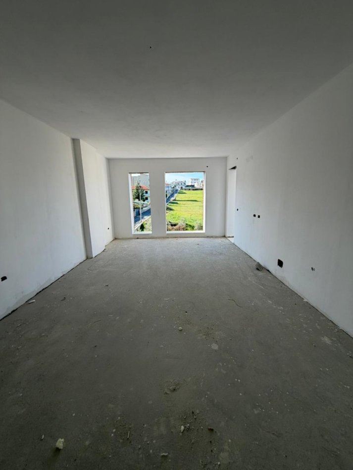 Tirane, shitet apartament 2+1 Kati 2, 101 m² 101.890 € (Paskuqan)