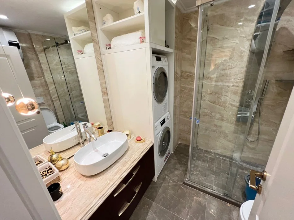 Tirane, shitet apartament 2+1 Kati 3, 108 m² 300.000 € 