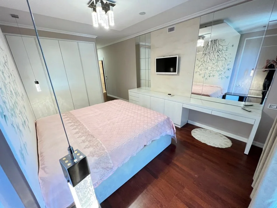 Tirane, shitet apartament 2+1 Kati 3, 108 m² 300.000 € 