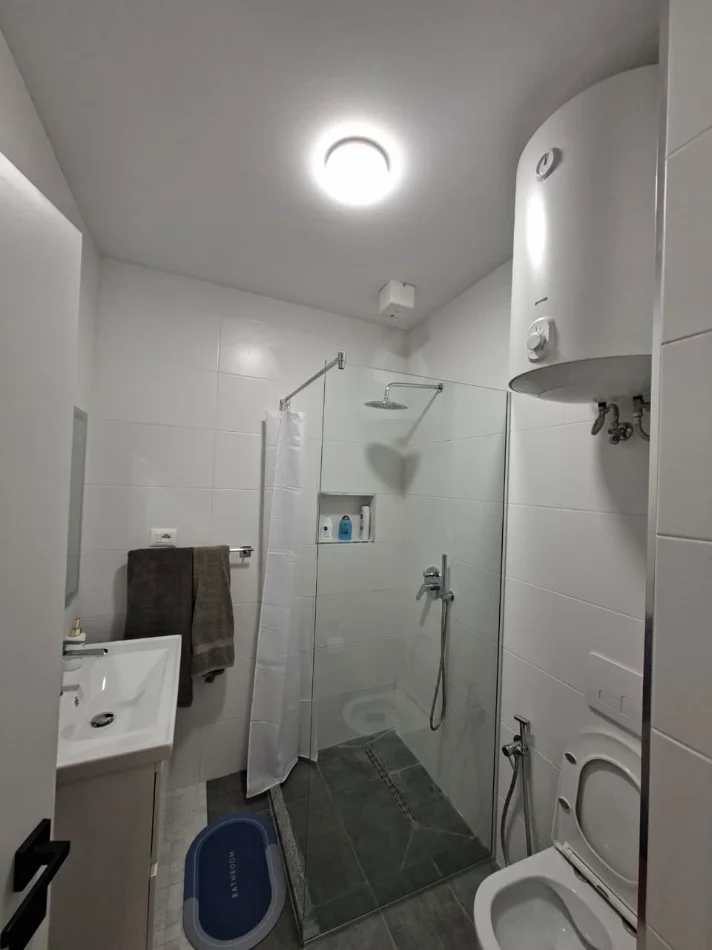 SHITET: ULTRA Gazoniere e Mobiluar ✨️ ( 📍Restorant Fresku ) 35m² I Kt. 1 🔥 55,000 Euro🔥 GATI PER BANIM/INVESTIM ✨️