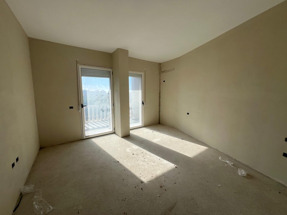 Vlore, shitet apartament 1+1 Kati 7, 103 m² 149.350 € (Vlore)