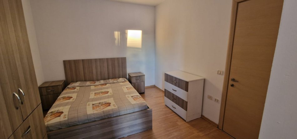 Tirane, jepet me qera apartament 1+1 Kati 7, 70 m² 450 € (ASTIR)