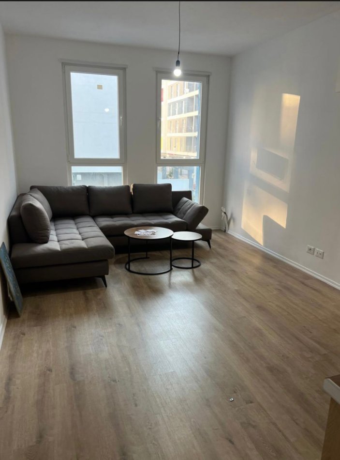 Tirane, shitet apartament 1+1 Kati 1, 58 m² 81.600 € (Univers City)