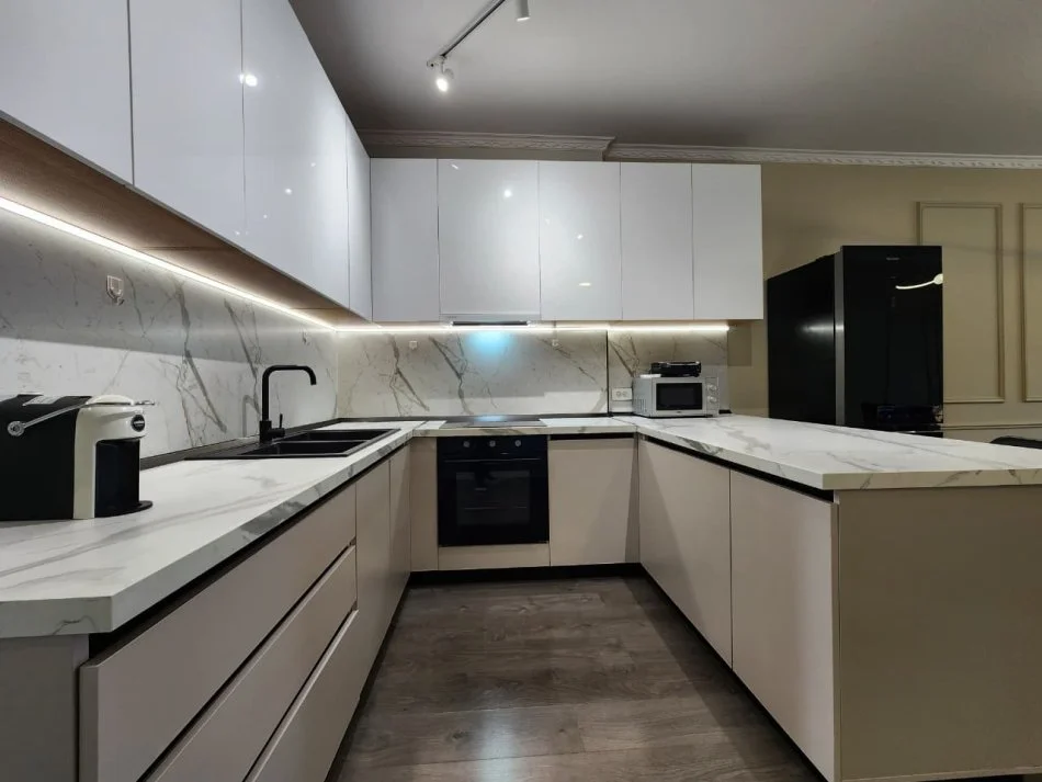 Super apartament 2+1+2wc (📍 Parku olimpik- Ngjiturë me Komuna e parisit) 120 m2 - 1300Eu/muaj 🔥 100% i ri (Pallati V. 2023)