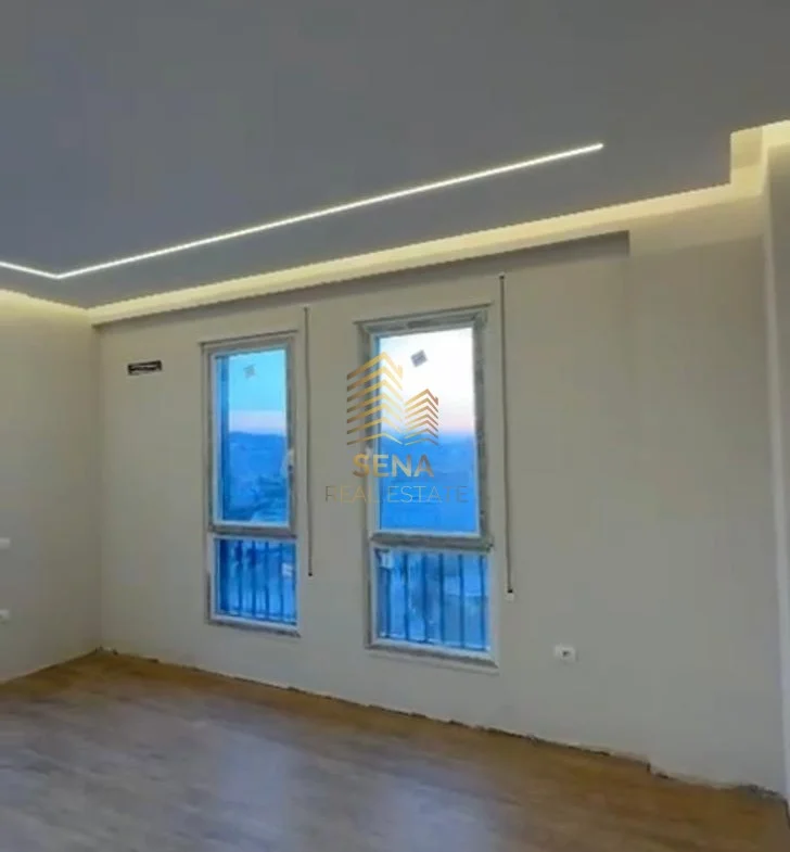 Tirane, jepet me qera apartament 1+1 Kati 4, 70 m² 500 € (Rruga 5 Maji)