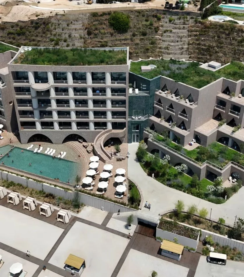 🏡 Vilë Luksoze për Shitje në Green Coast 1 – Me Pishinë Private dhe Pamje Deti | 1,630,000 €