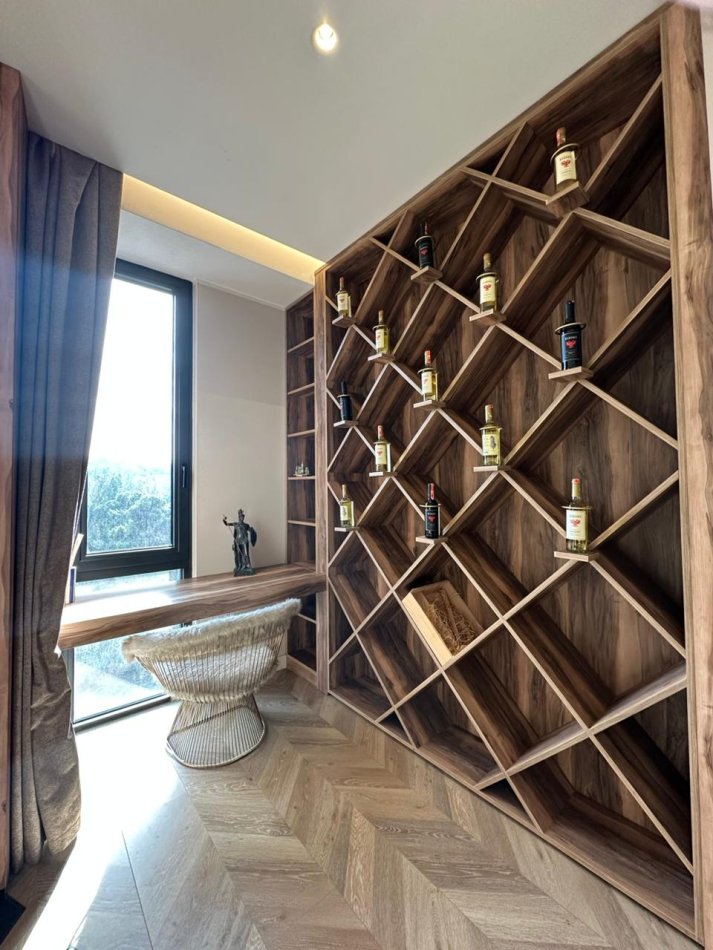 Tirane, jepet me qera apartament 1+1 Kati 7, 90 m² 1.300 € (Prane Liqenit Artificial)