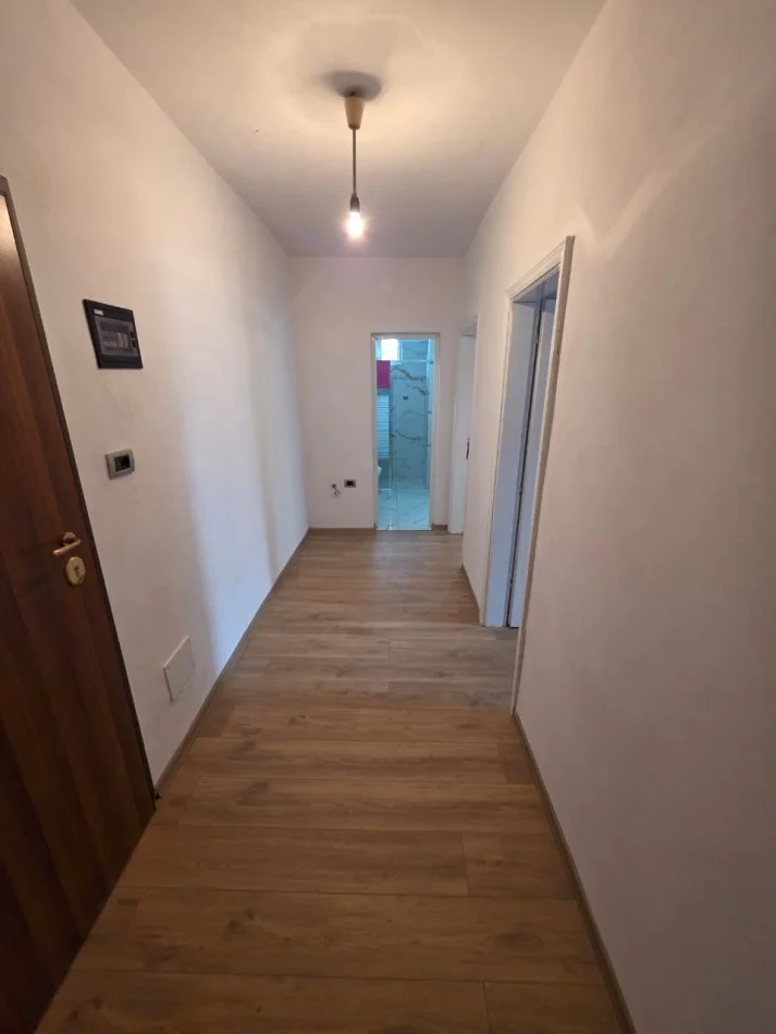 Durres, shitet apartament 2+1 Kati 2, 85 m² 115.000 € (Kushtrimi i Lirisë)