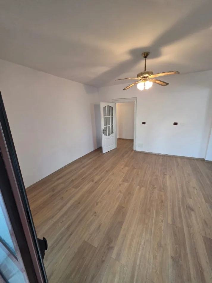 Durres, shitet apartament 2+1 Kati 2, 85 m² 115.000 € (Kushtrimi i Lirisë)