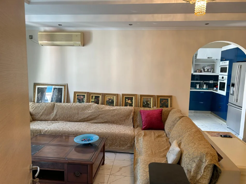Tirane,Fresku,Shitet Apartament bollshëm 2+1,verand-ballkon,kat7, palat ri 2011,sip.114m², Cmim175'000€, rr.Muhamet Deliu, pranë Sh 9-Vjeçar Qesarak.