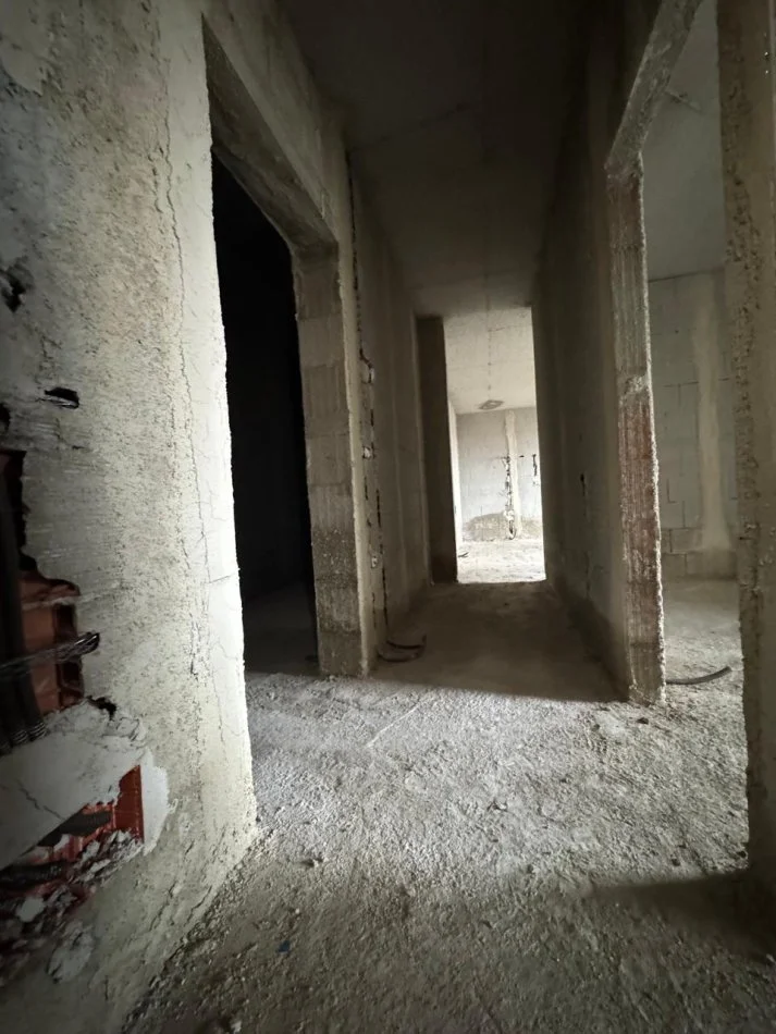 Tirane, shitet apartament 2+1+Aneks+Ballkon Kati 6, 89 m² 160.000 € 