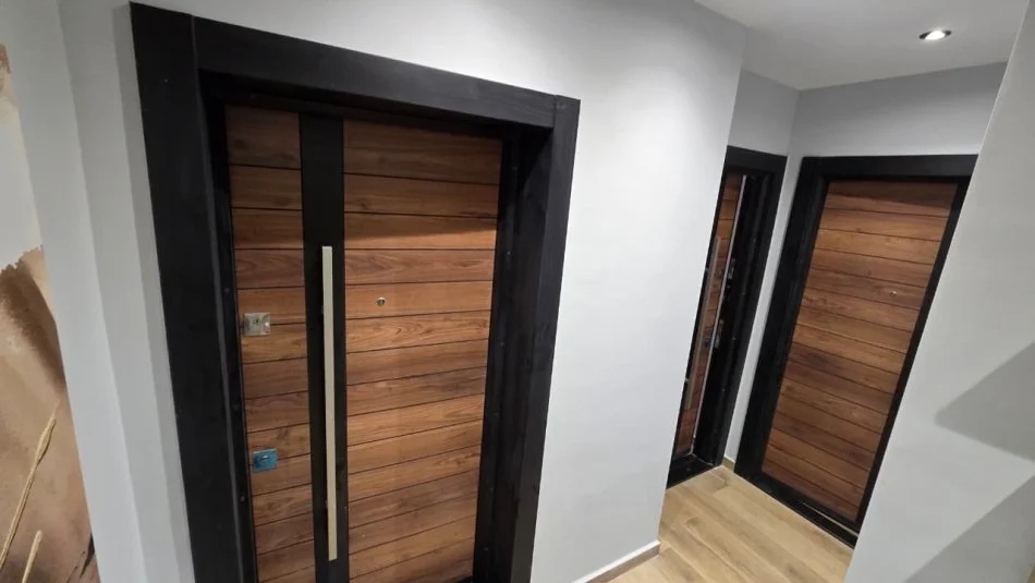 Tirane, shitet garsonier Kati 4, 84 m² 255.000 € (Mine Peza)