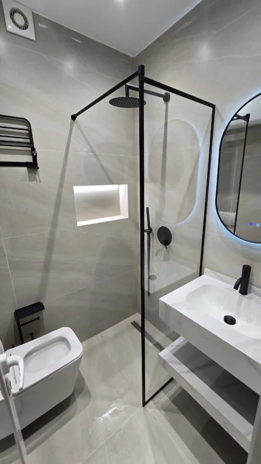 Tirane, shitet garsonier Kati 4, 84 m² 255.000 € (Mine Peza)