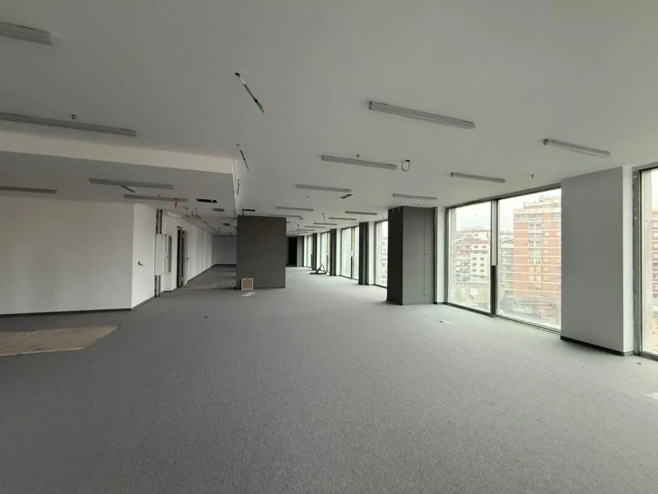 Tirane, jepet me qera zyre Kati 5, 1.507 m² 37.650 € (DownTown One)