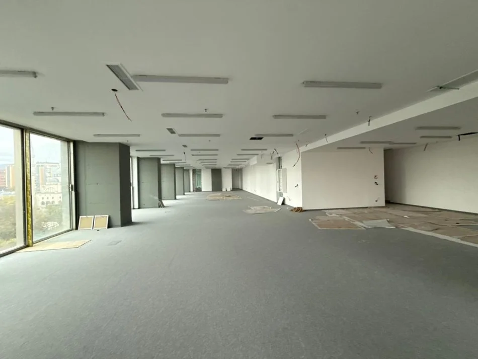 Tirane, jepet me qera zyre Kati 5, 1.507 m² 37.650 € (DownTown One)