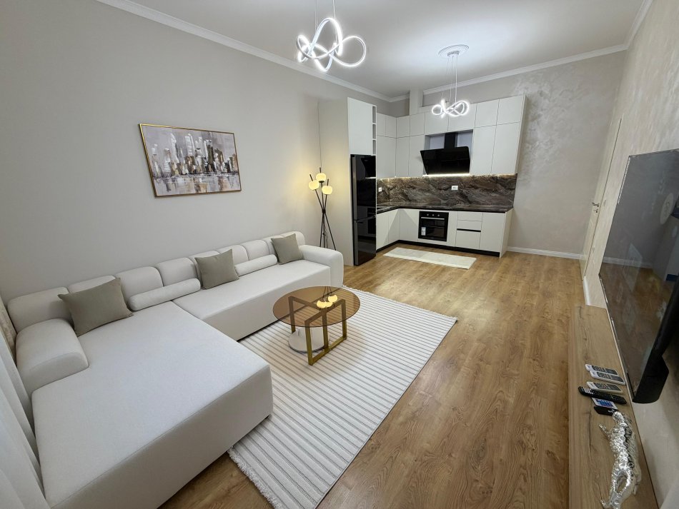 Tirane, shitet apartament 2+1 Kati 2, 95 m² 169.000 € (Astiri)