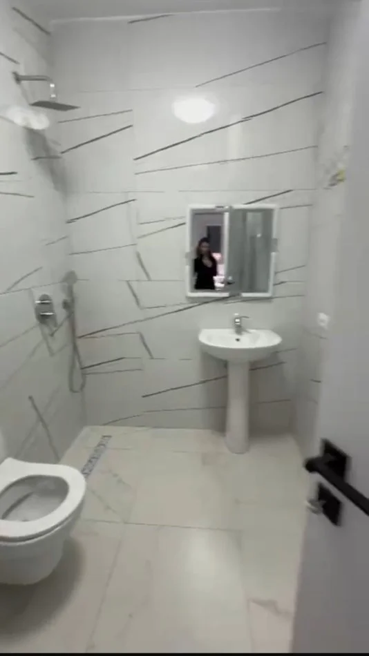 Tirane, jepet me qera apartament 3+1+Aneks+Ballkon Kati 4, 140 m² 500 € (Paskuqan " Color Splash Residence)