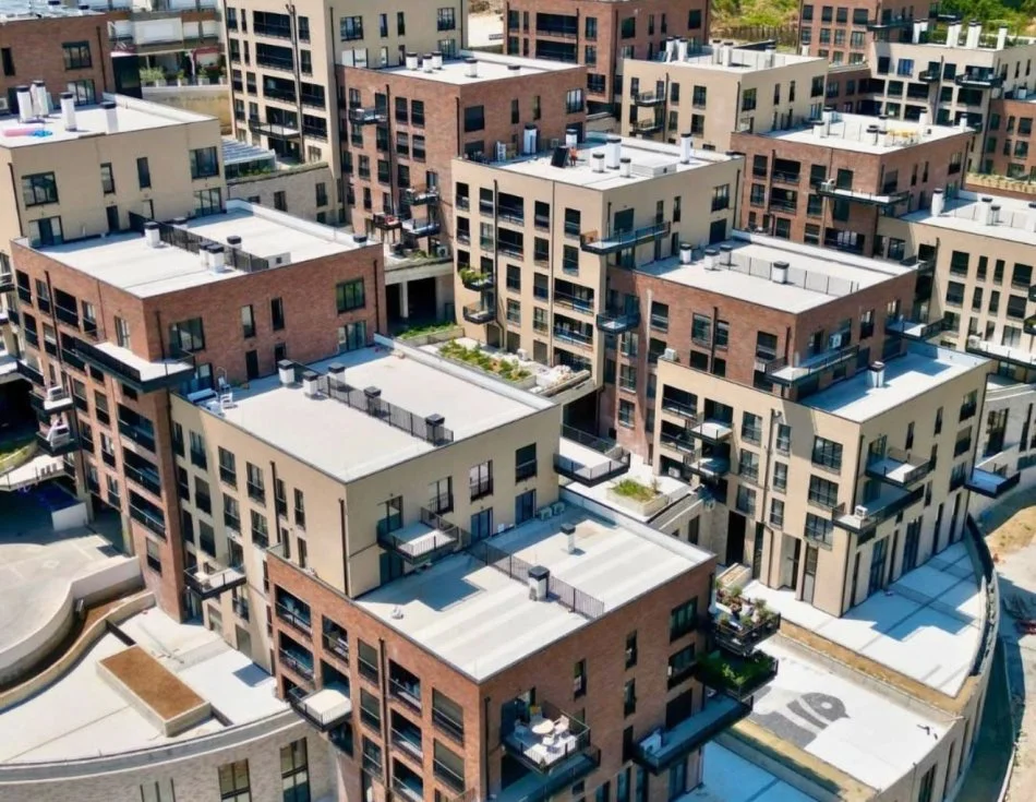 Tirane, shitet 2+1+Ballkon , (Kodra e Diellit)