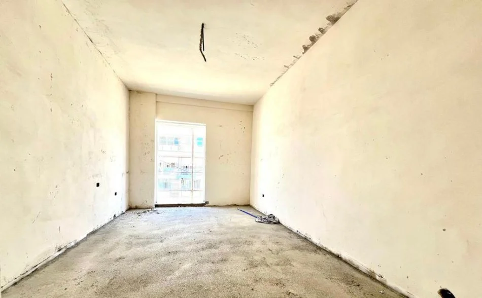 Tirane, shitet apartament 3+1+Ballkon Kati 6, 143 m² 429.600 € (Komuna Parisit)