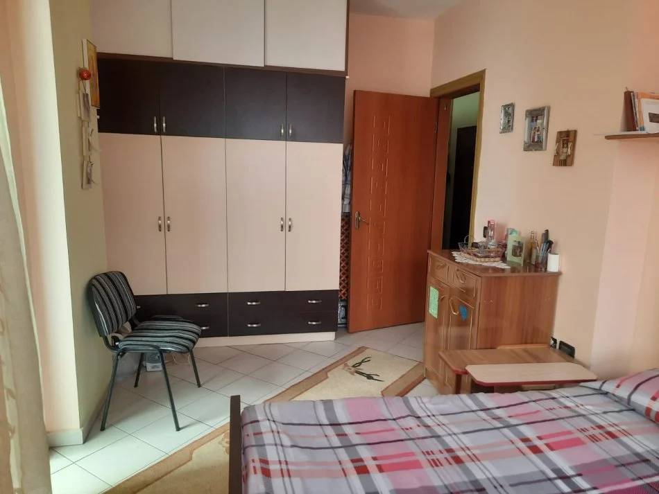 Tirane, shitet apartament 2+1 Kati 7, 80 m² 125.000 € (Yzberisht)