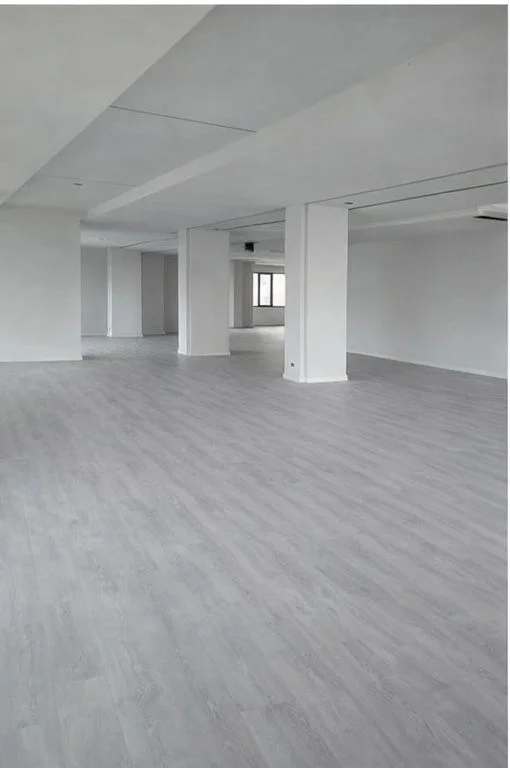 Tirane, jepet me qera zyre Kati 3, 1.000 m² 16.000 € (Rruga Kavajes)