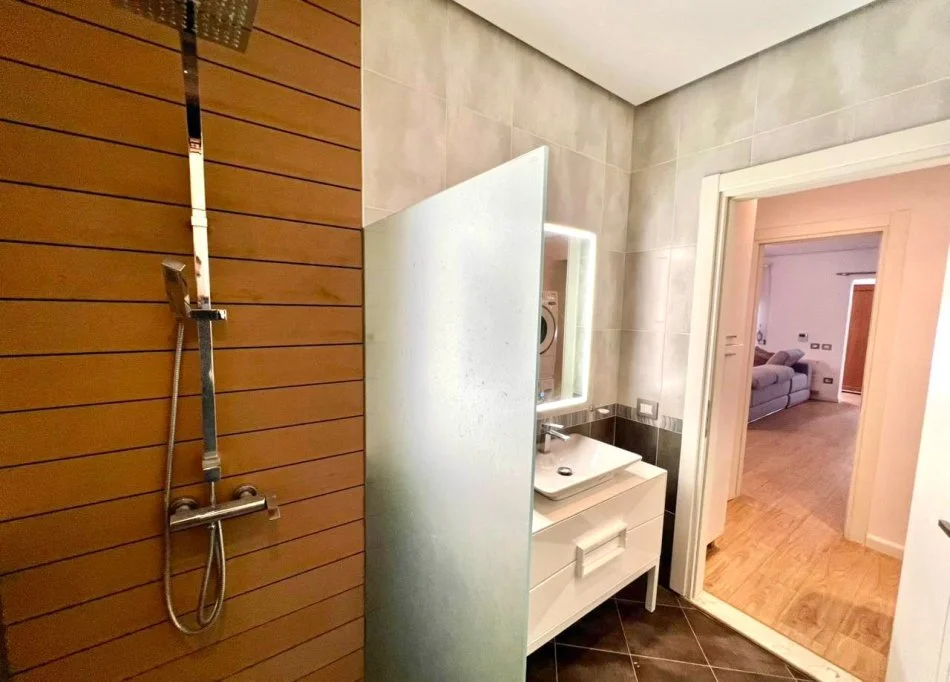 Vile Moderne me Qera: 3+1+3wc +2 Verand📍Rezidenca Colombo 2 (TEG) - 2500€ || Qetesi Absolute