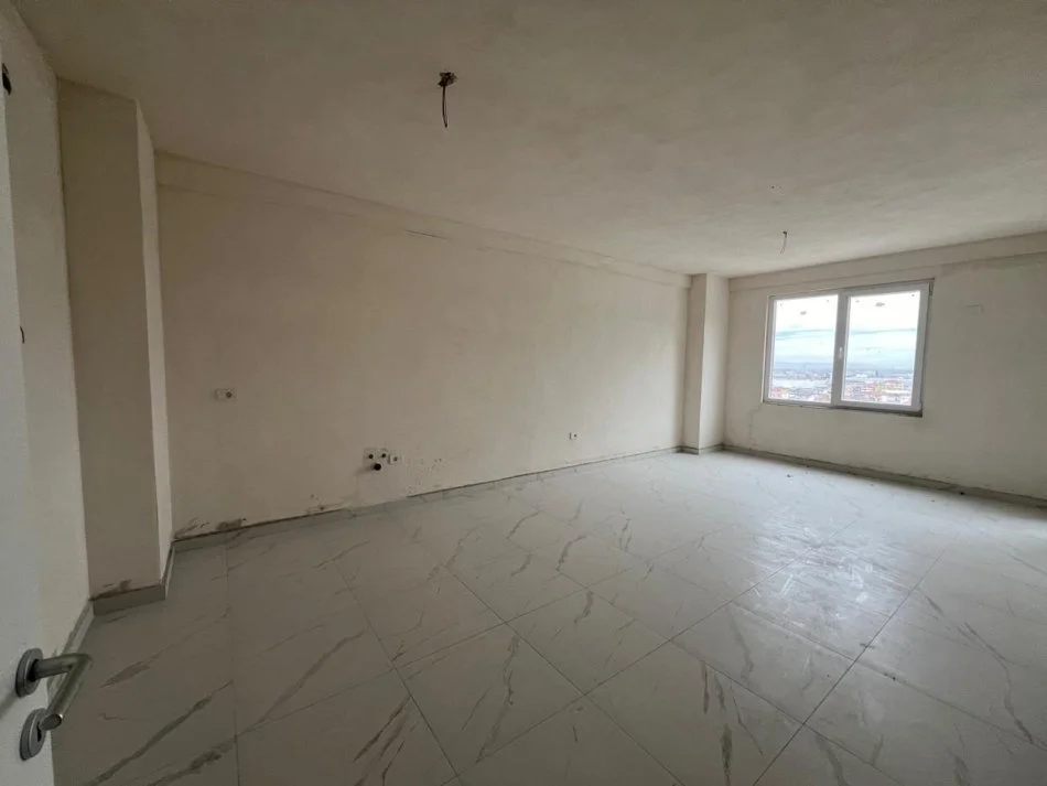 Tirane, shitet apartament 2+1+Ballkon Kati 8, 97 m² 87.500 € (KAMEZ)