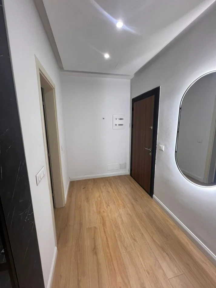 Tirane, shitet apartament 2+1 Kati 2, 83 m² 150.000 € (Fusha e Aviacionit)