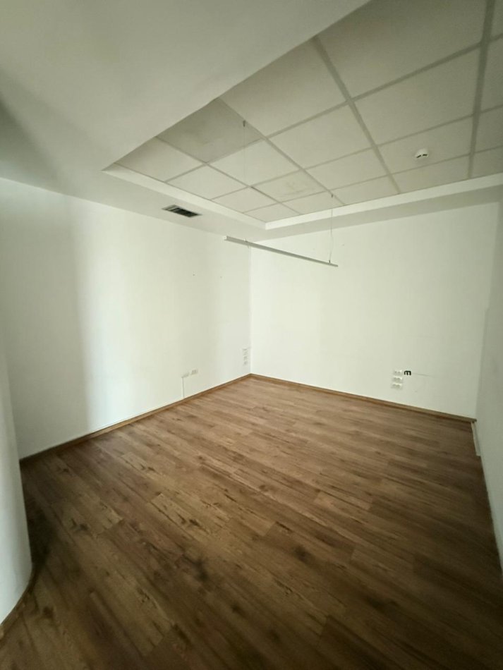 Tirane, jepet me qera zyre Kati 10, 105 m² 3.150 € (ETC)