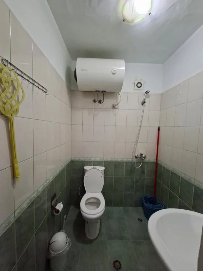 Jepet Me Qira : Apartament 1+1 & 1 BLLK (📍Kombinat / Sapor Lounge ) ✨️ E mobiluar / Pallat I Ri  33.000 Leke/Muaj