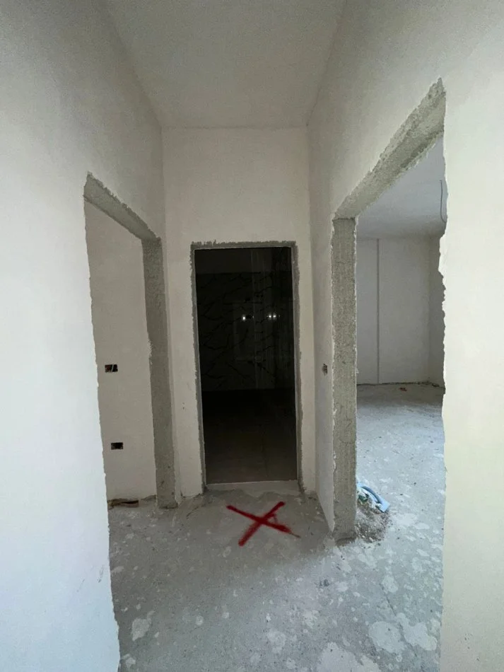 Tirane, shitet apartament 2+1+Ballkon Kati 6, 116 m² 220.000 € (Fusha Aviacionit)