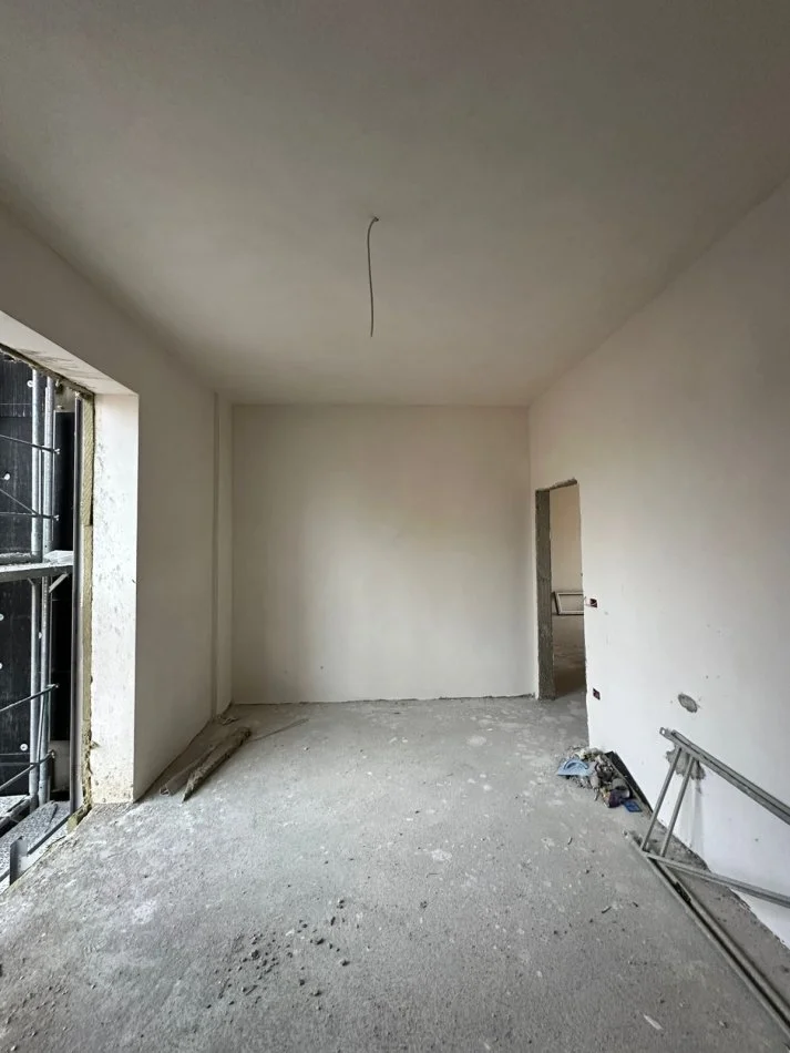 Tirane, shitet apartament 2+1+Ballkon Kati 6, 116 m² 220.000 € (Fusha Aviacionit)
