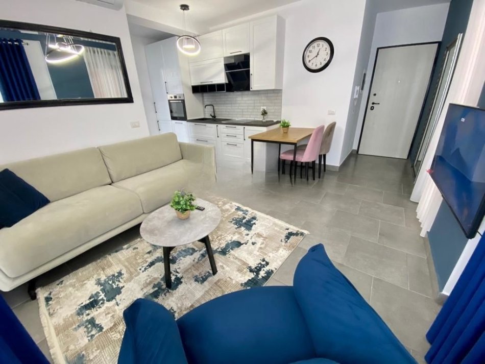 Tirane, jepet me qera apartament 1+1 Kati 2, 70 m² 700 € (21 Dhjetori)