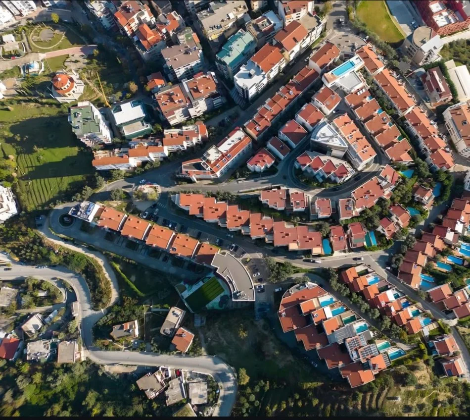 Tirane, shitet nga Pronari, pa-komision apartament duplex 3+1+Ballkon Kati 2, 159 m² 280.000 € (Kodra e Diellit 1)