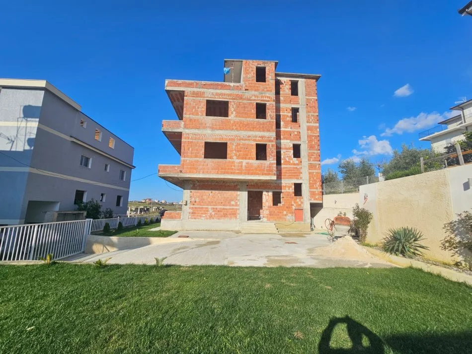 Durres, shitet Vile 3 Katshe Kati 4, 600 m² 285.000 € 