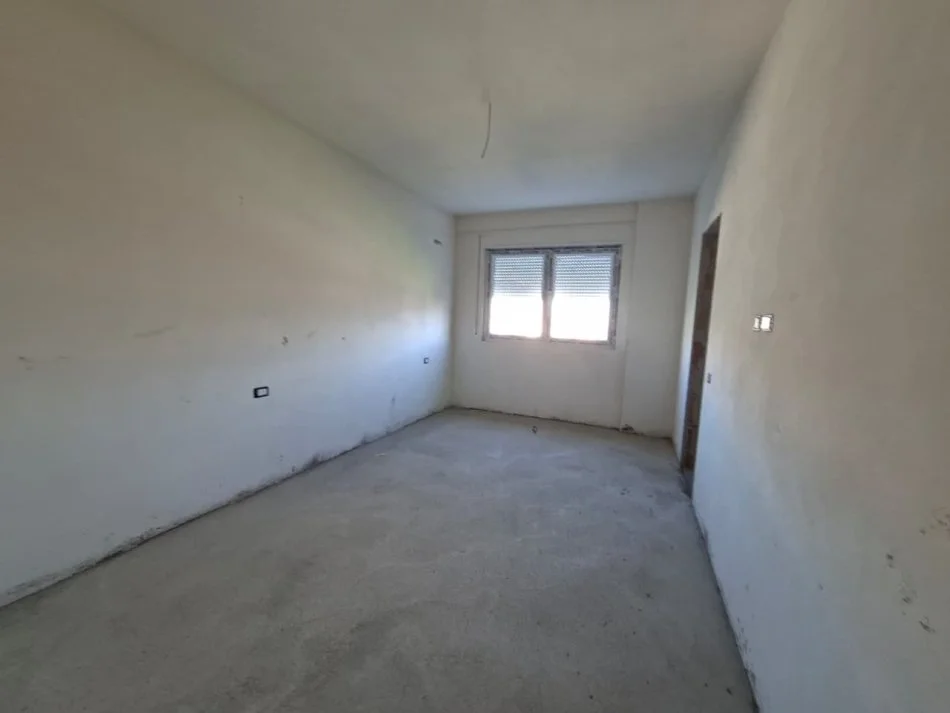 SHITET: 2+1+2wc & 1 Bllk. te Bollshem 📍(Paskuqan - Kompleksi Platinium 1 🔥) 115,500€ | 1200€/m2 - NDERTIM V.2026 ✨️