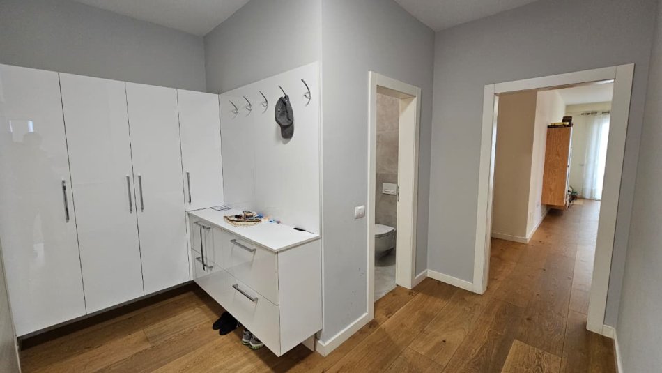 Tirane, shitet apartament+verande | Penthouse 2+1+Ballkon Kati 2, 114 m² 250.000 € (Kinostudio, perballe Ministrise se Kultures)