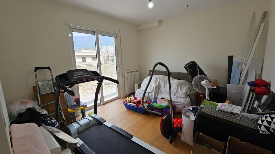 Tirane, shitet apartament+verande | Penthouse 2+1+Ballkon Kati 2, 114 m² 250.000 € (Kinostudio, perballe Ministrise se Kultures)