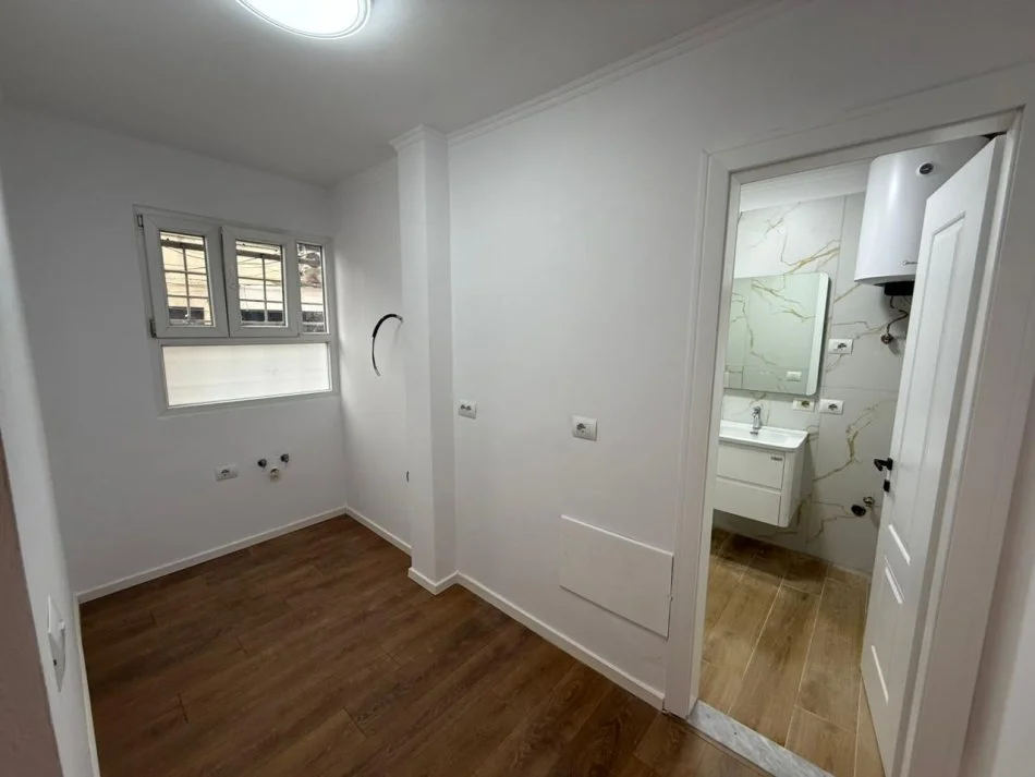 Tirane, shitet apartament 1+1 Kati 1, 57 m² 137.000 €