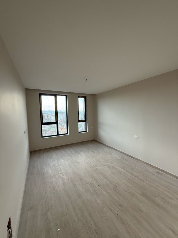 Tirane, shitet apartament 3+1 Kati 4, 133 m² 267.400 € (RRUGA JORDAN MISJA)