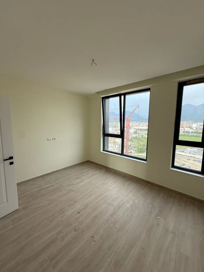 Tirane, shitet apartament 3+1 Kati 4, 133 m² 267.400 € (RRUGA JORDAN MISJA)